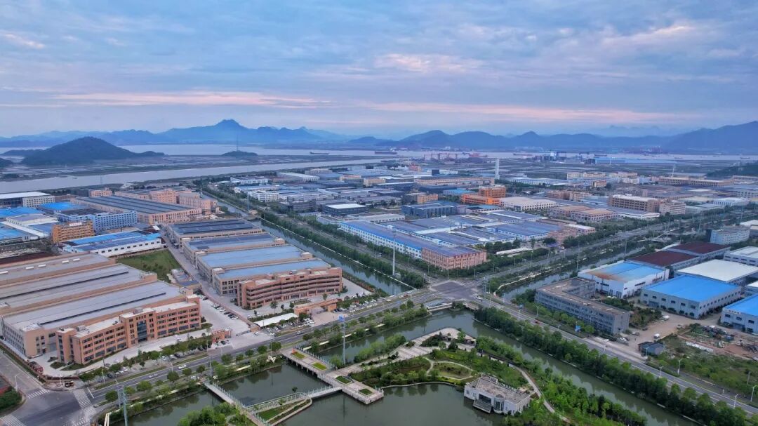 沿海工业城航拍图 项孔红.jpg