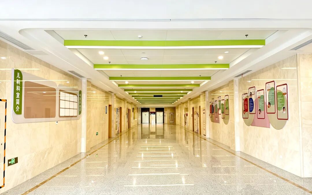 儿科大厅.jpg
