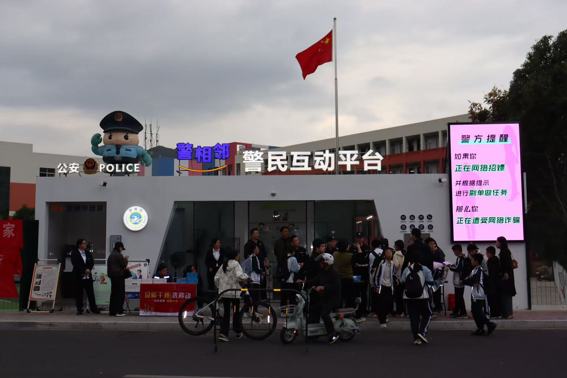 d2b89775ae26be80a0ba91366794c9d8.jpg