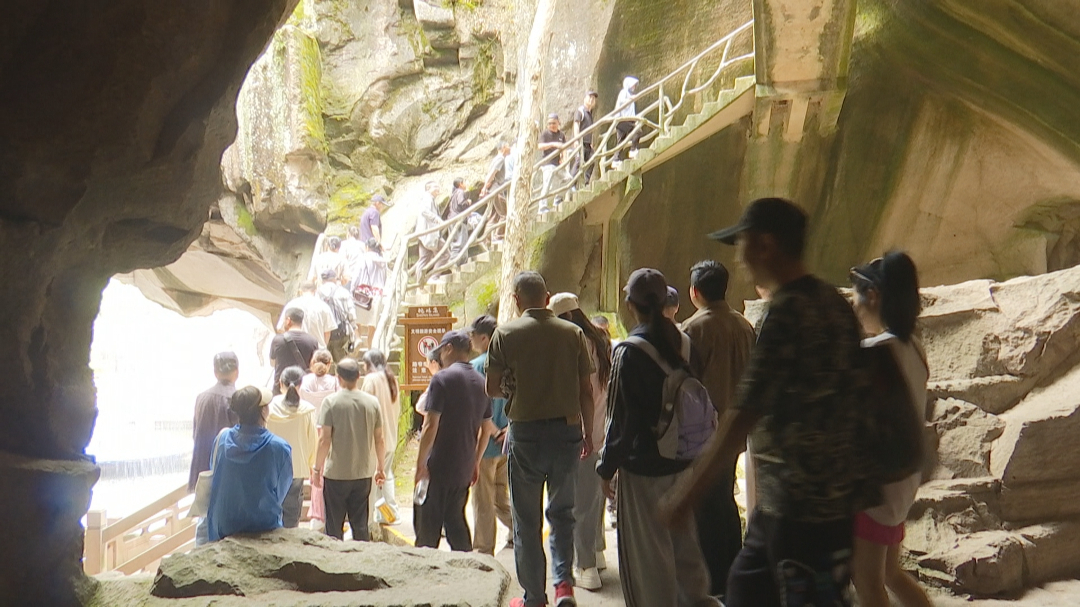 半价门票叠加“吴越杯”余热 蛇蟠岛旅游日客流增长30%_2026-05-19_16-49-31.jpg